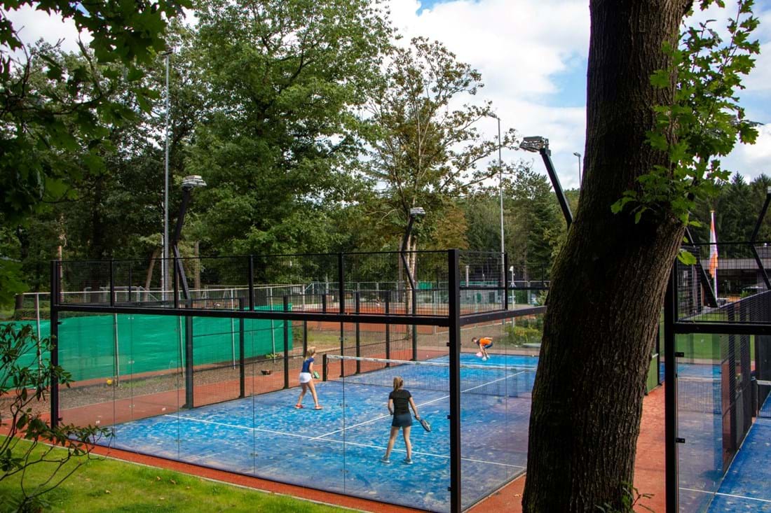 LED lighting sport | padel court outdoor with players Z.T.C. Shot Zeist