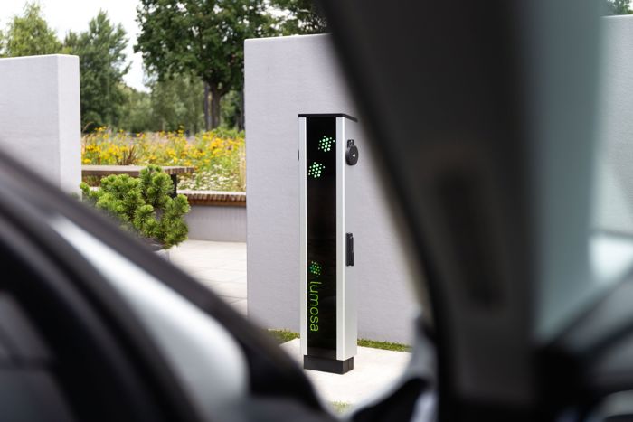 Lumosa energie producten | zakelijk laadpaal Caraverde